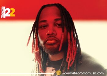 Leon Thomas et Chris Brown donnent une nouvelle énergie au remix de « MUTT »